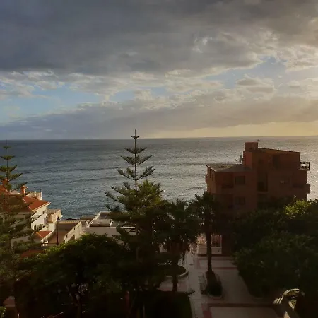 Lovely Studia In Con Nice Sea View דירה *